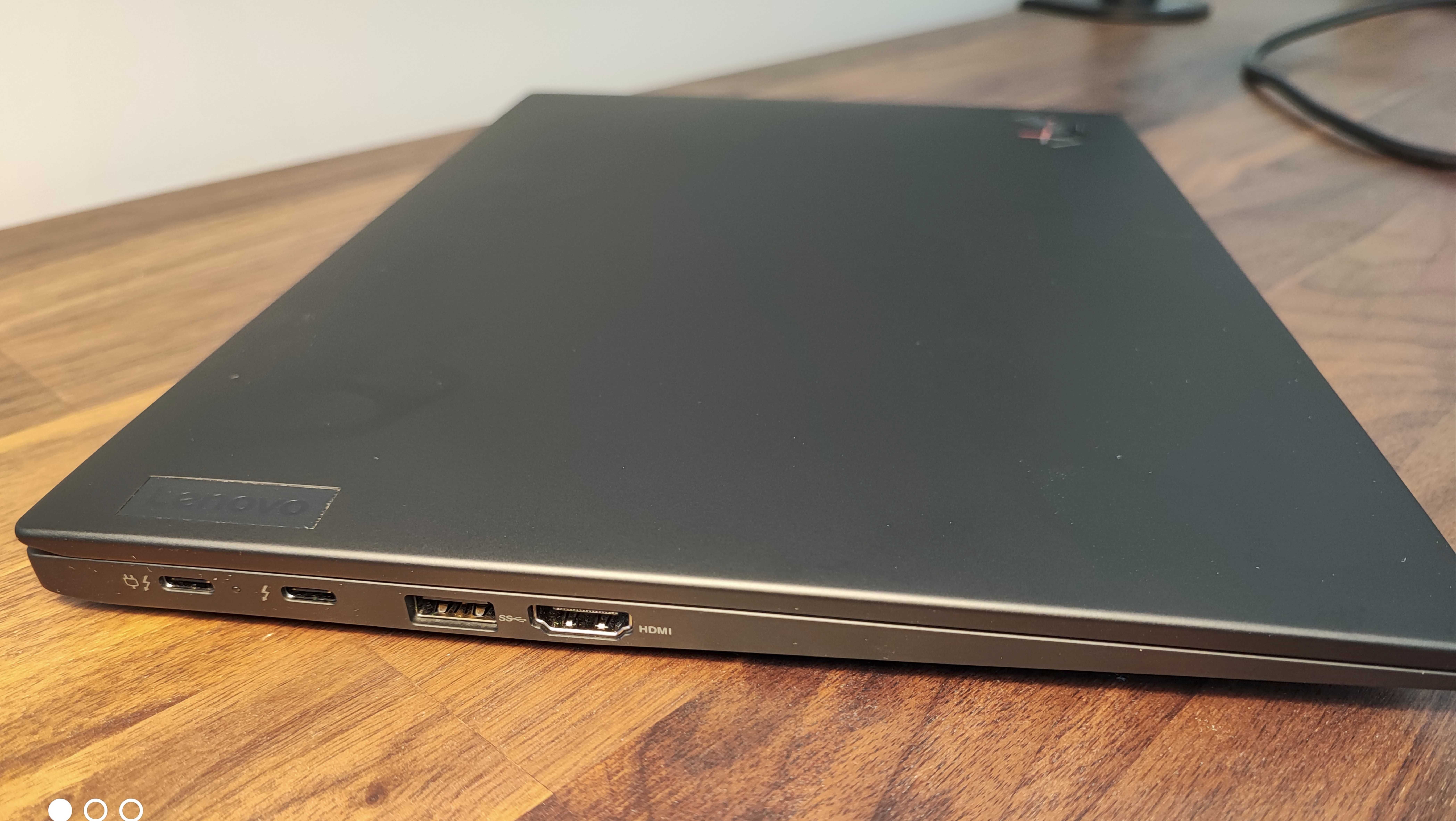 Лаптоп Lenovo ThinkPad X1 Carbon Gen 9