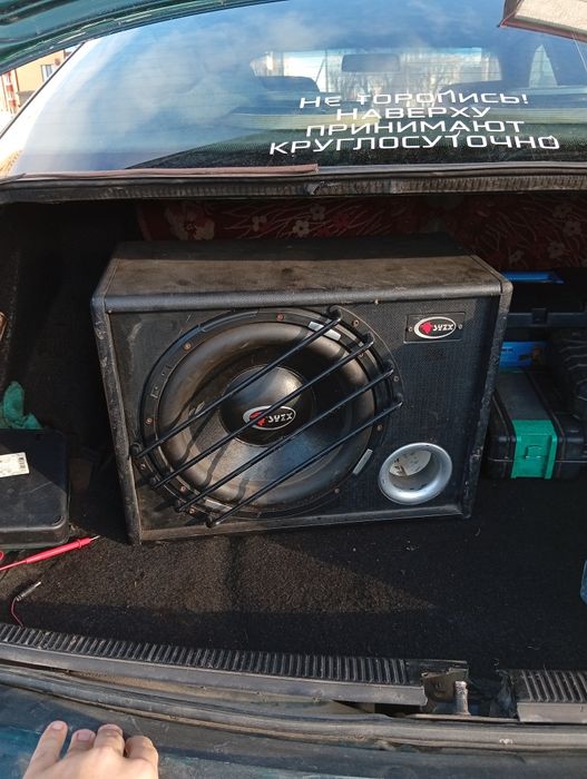 Срочно продам сабвуфер.