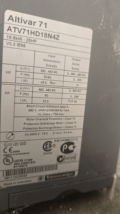 Convertor de frecvență Schneider Altivar 71 ATV71HD18N4Z, 18,5 KW, 25H