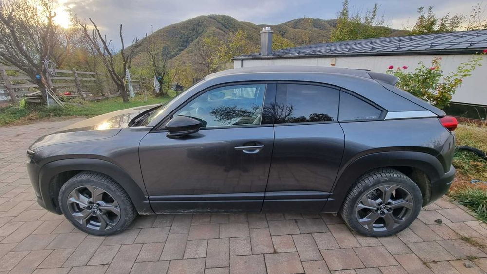 MAZDA MX-30 GT Plus - Luxury Modern