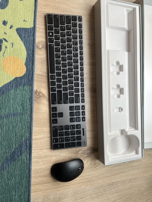 Kit Tastatura + Mouse Wireless Dell Premier KM717, Gri