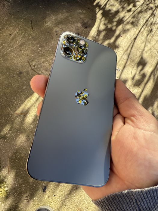 Iphone 12 PRO       !