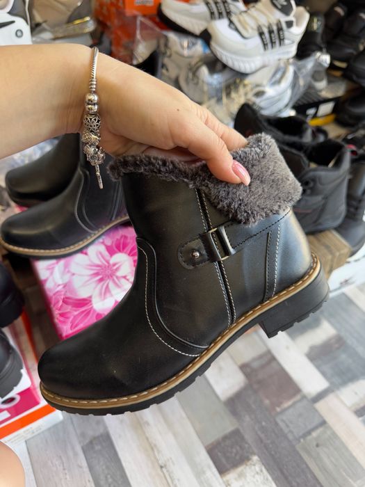 НОВИ Боти на РАЗПРОДАЖБА от магазин