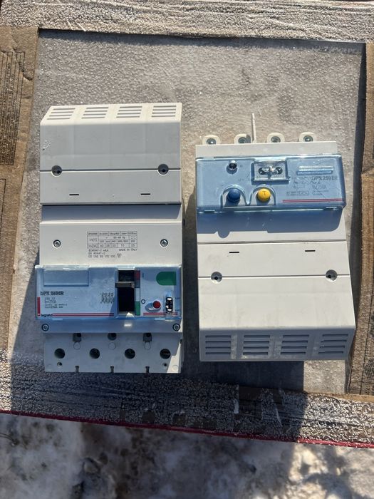 Comutator de alimentare 4P 250A plus diferential