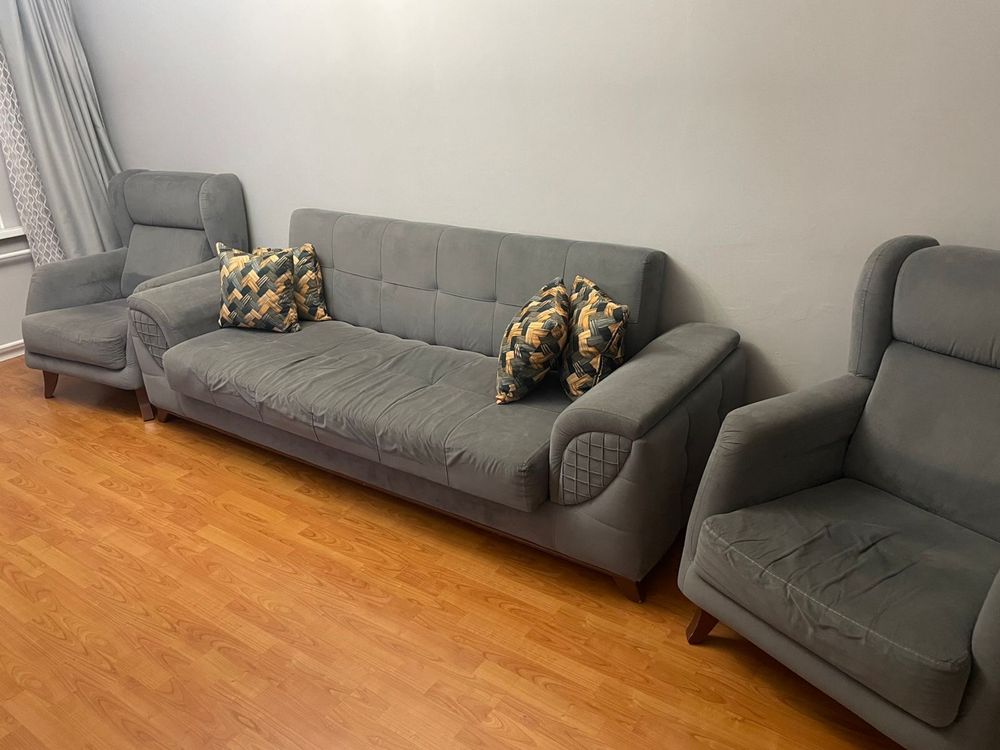 Продам диван и 2 кресла