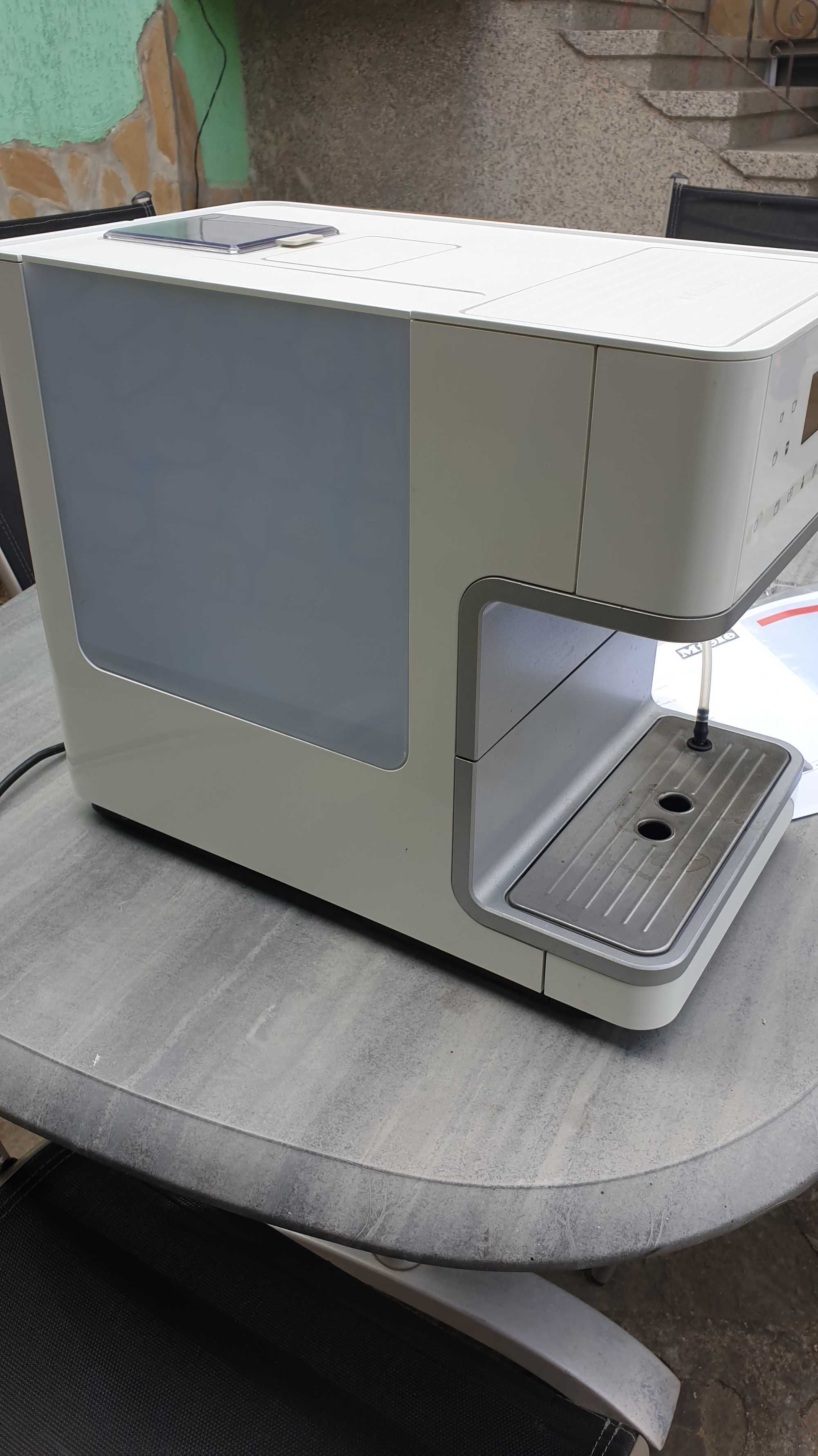 MIELE Кафемашина  робот СМ6100
