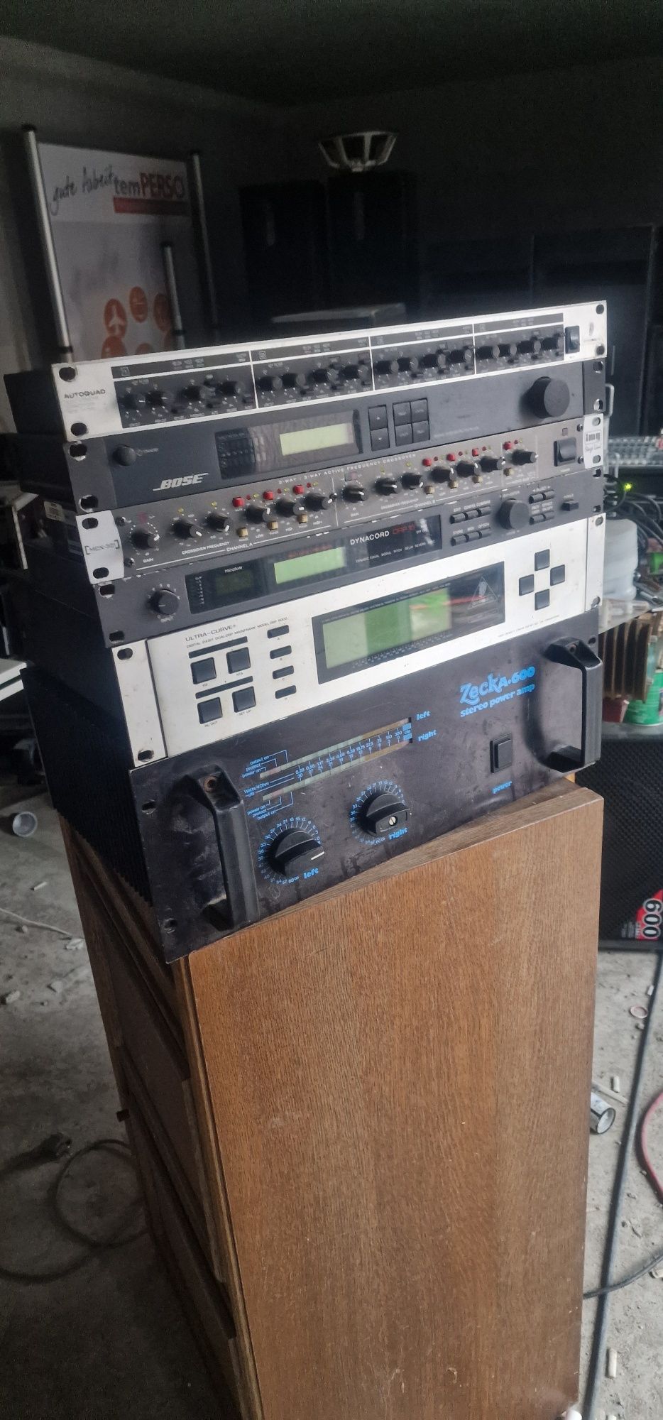 Amplificator boxe topuri crossover