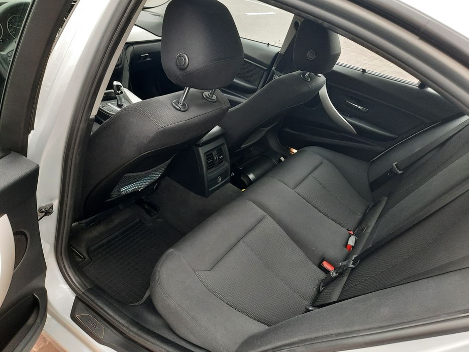 BMW F30 Seria 3, automat 184CP 2014, set anvelope+jante