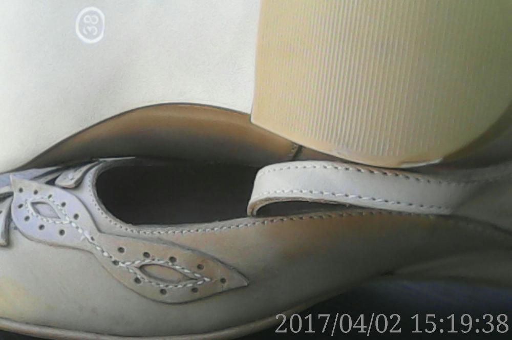 Pantof-sanda din piele marimea 38