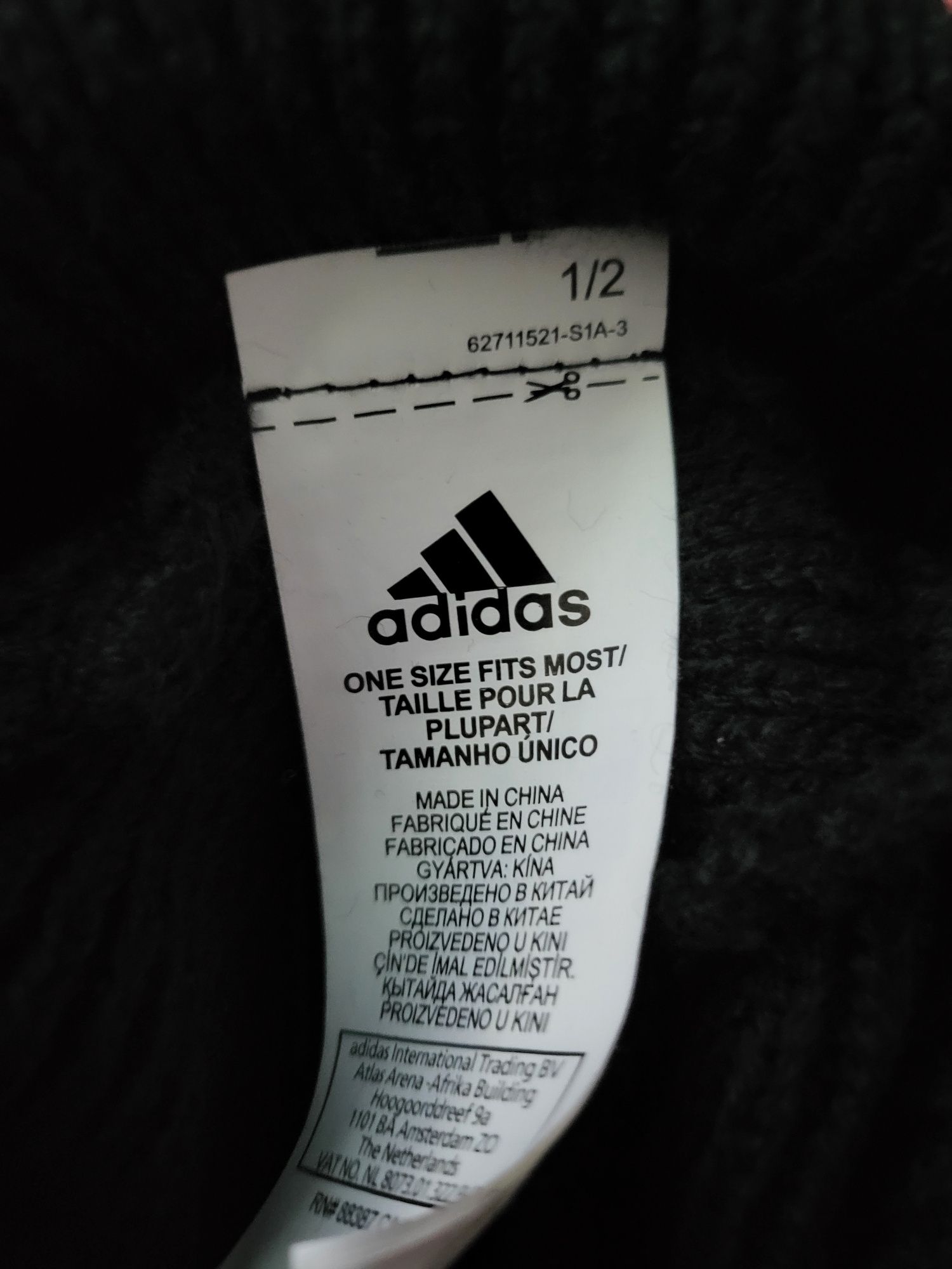 Зимна шапка Adidas