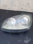 vand far stanga xenon pentru golf 5