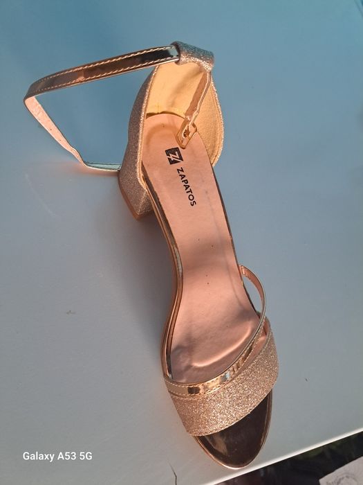 Pantofi cu toc mărimea 38