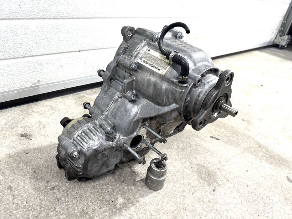 Перфектна раздатка за bmw/бмв 4×4 Е60/61 E90/91/92/93   - ATС300