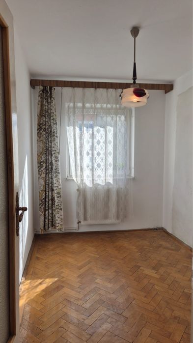 Apartament 3 camere – Centrul Civic, Brașov