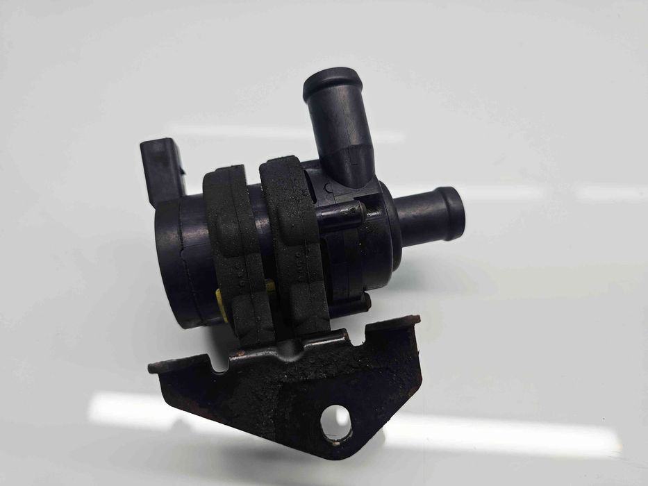 Pompa recirculare apa Audi Q7 (4LB) [Fabr 2006-2014] 7L0965561L 3.0 TD