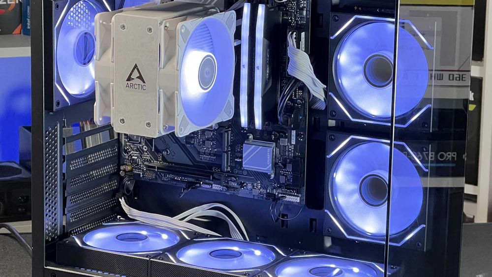 PC intel 7 ULTRA 265K Z890 32GB DDR5 6200 750W 80+ SILVER Nou