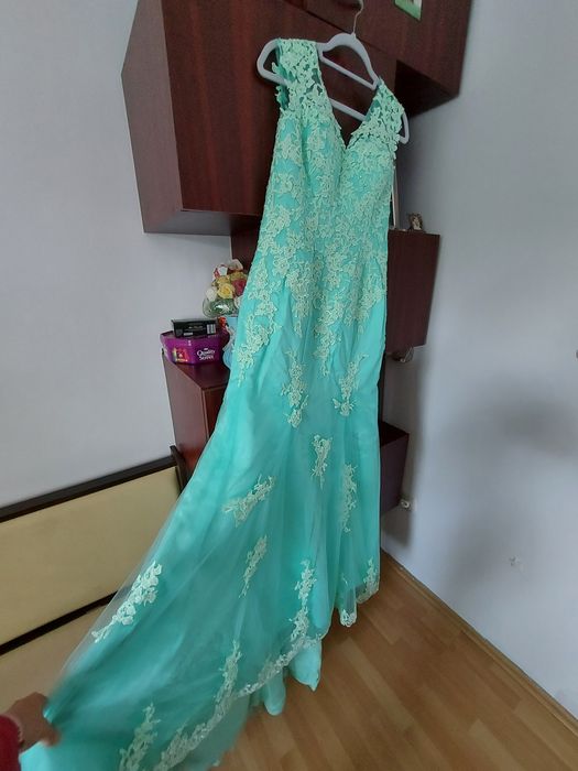 Rochie lunga nasa/ocazie tip sirena cu dantela
