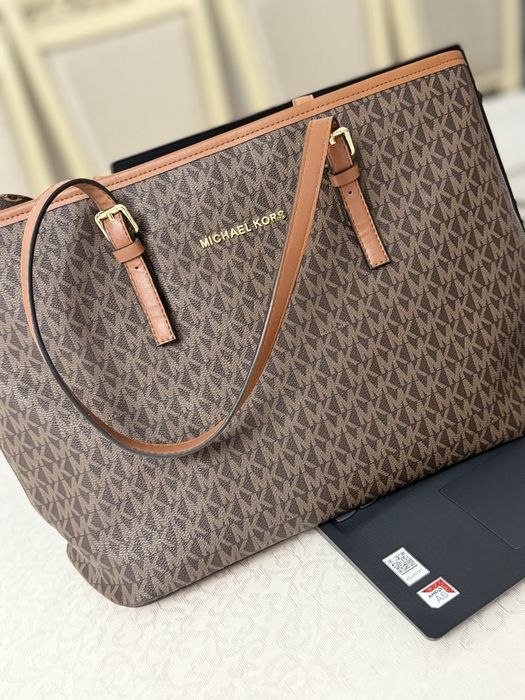 Продам женская стильная сумка Michael kors