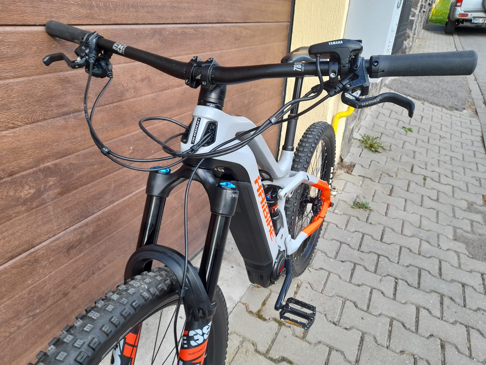 Bicicleta electrica Haibike ALLMTN