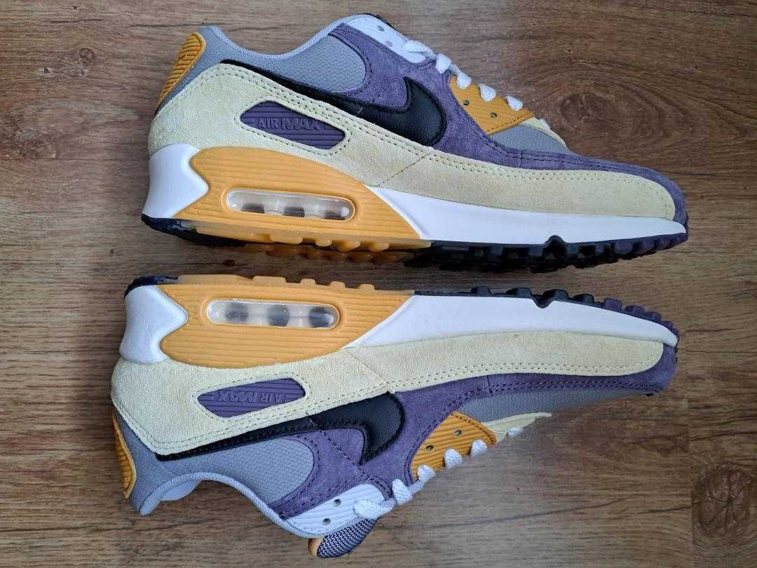 Adidasi Nike air max 90 NRG.