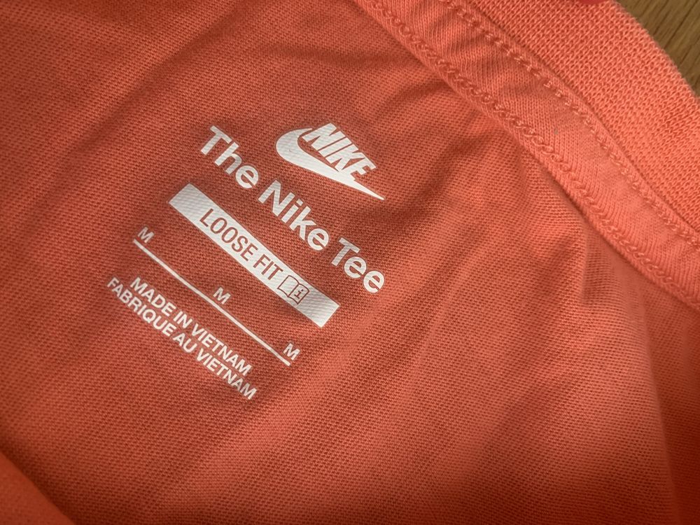 Тениска на Nike