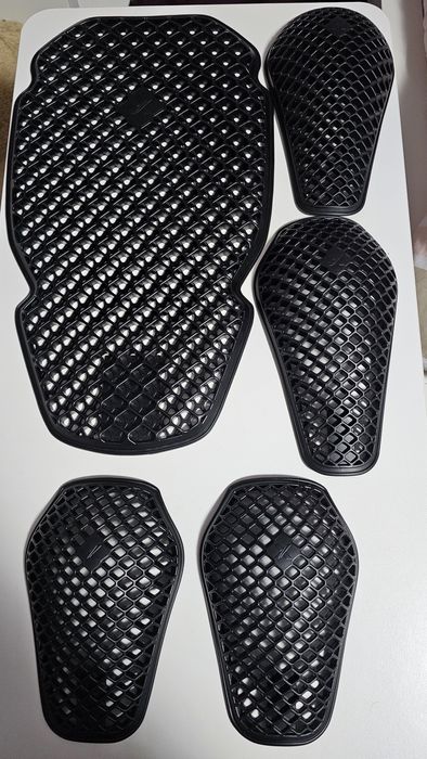 Set protectii moto coate+umeri+spate