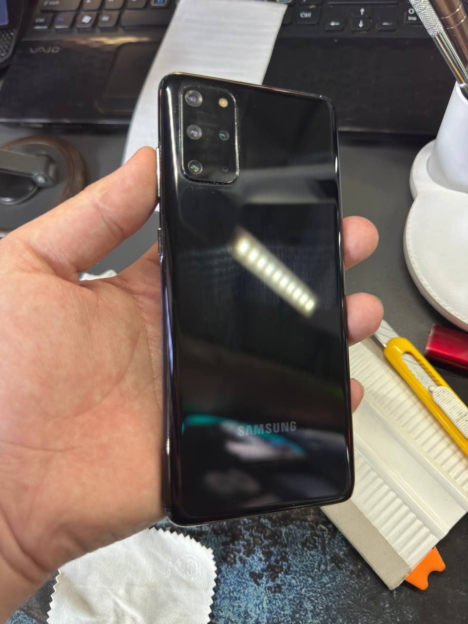Samsung Galaxy S20 plus