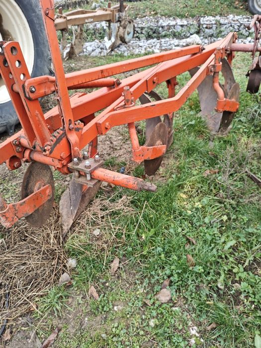 Plug 3 trupițe (brazde, cormane) regent ,vogel noot,imt 756