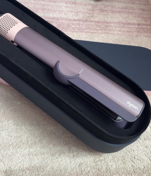 Dyson Airstrait HT01