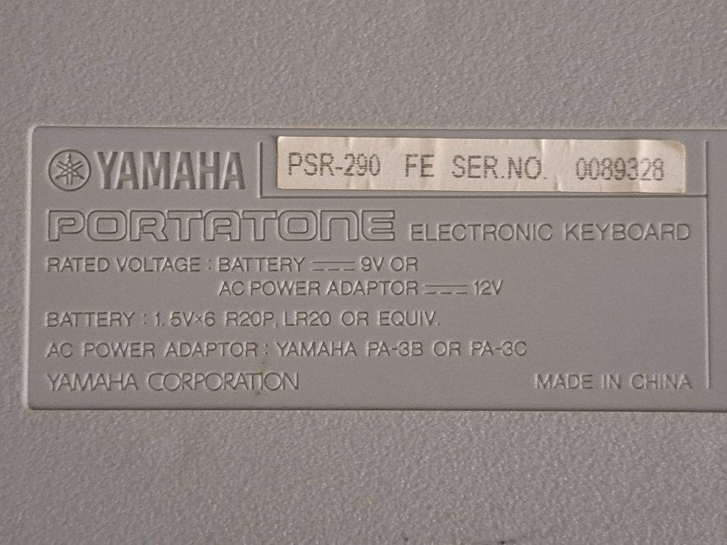 Yamaha PSR 290 și Stativ reglabil în X