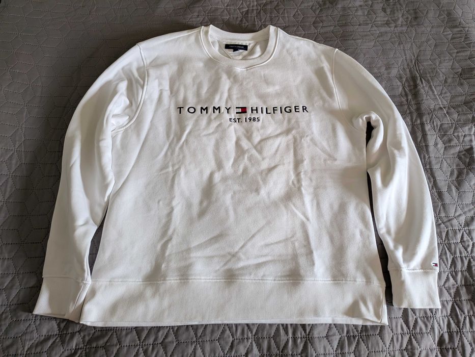 Мъжка блуза бяла.