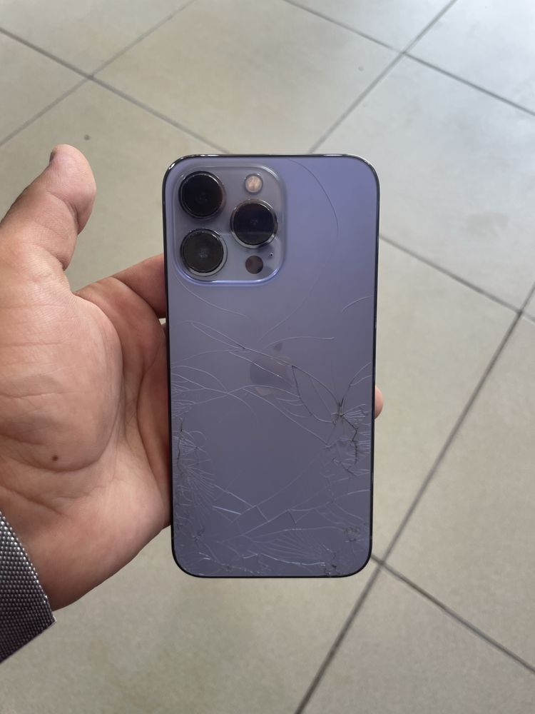 iPhone 13 pro LL/A