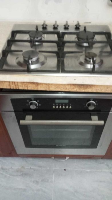 Газовая плита, духовка, микроволновка, вытяжка
