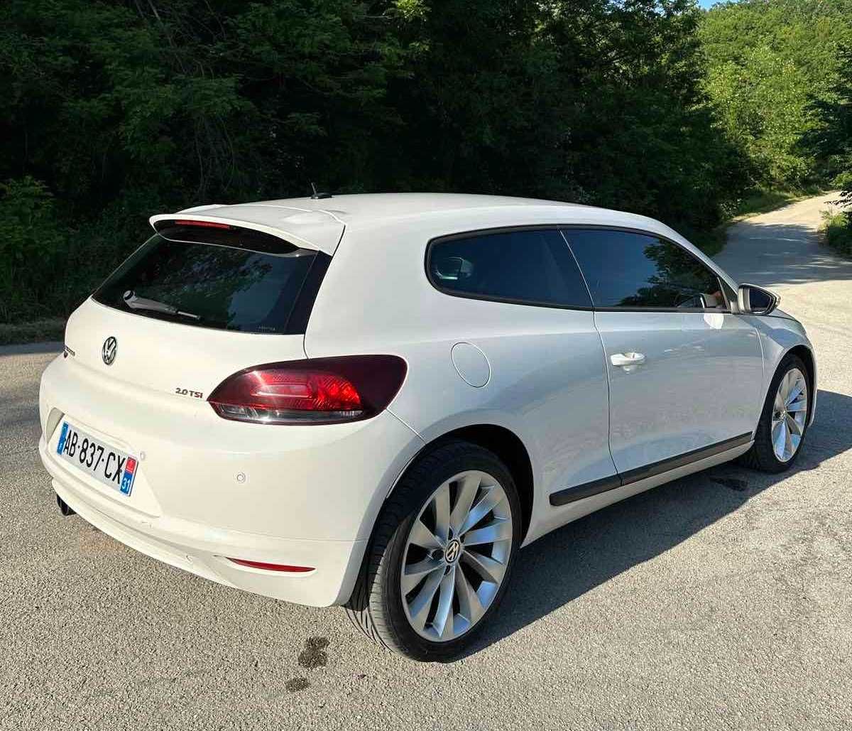 Volkswagen Scirocco 2.0TSI - 200к.с.