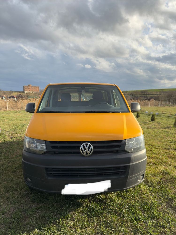Vând VW Transporter T5 2014
