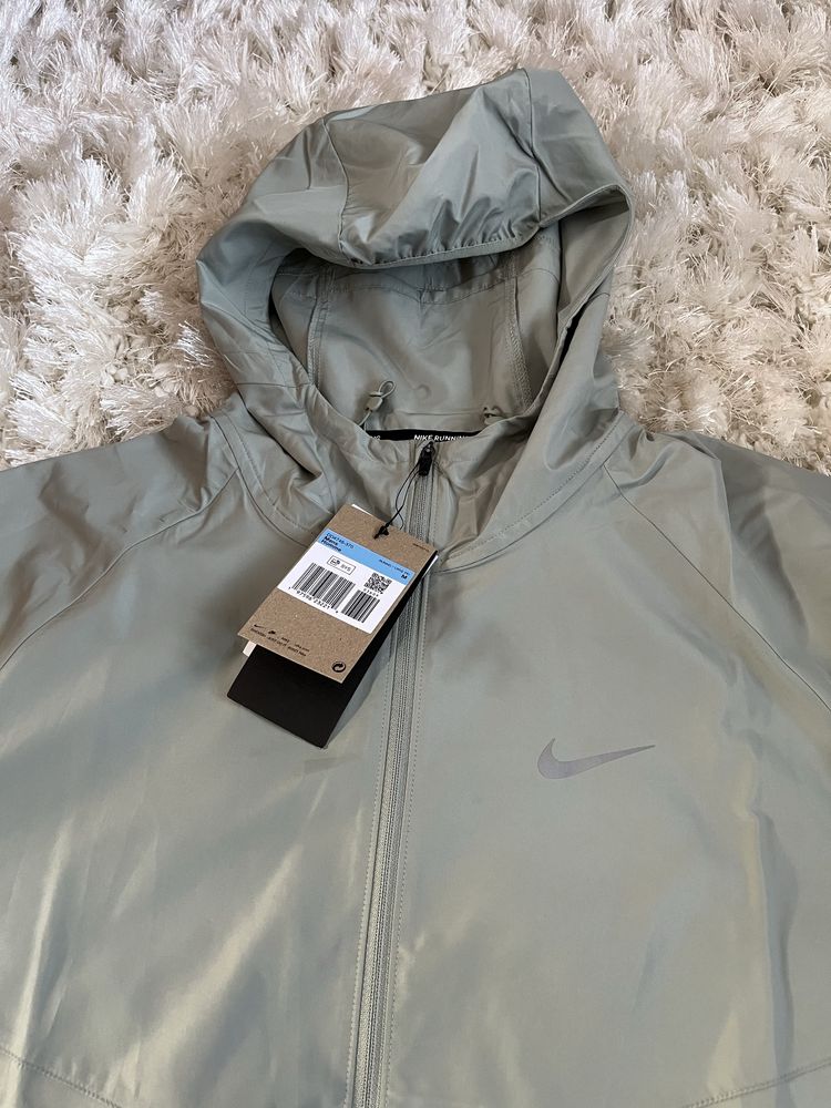 Jacketa/Foita Nike Running Reflective M (nou/eticheta)