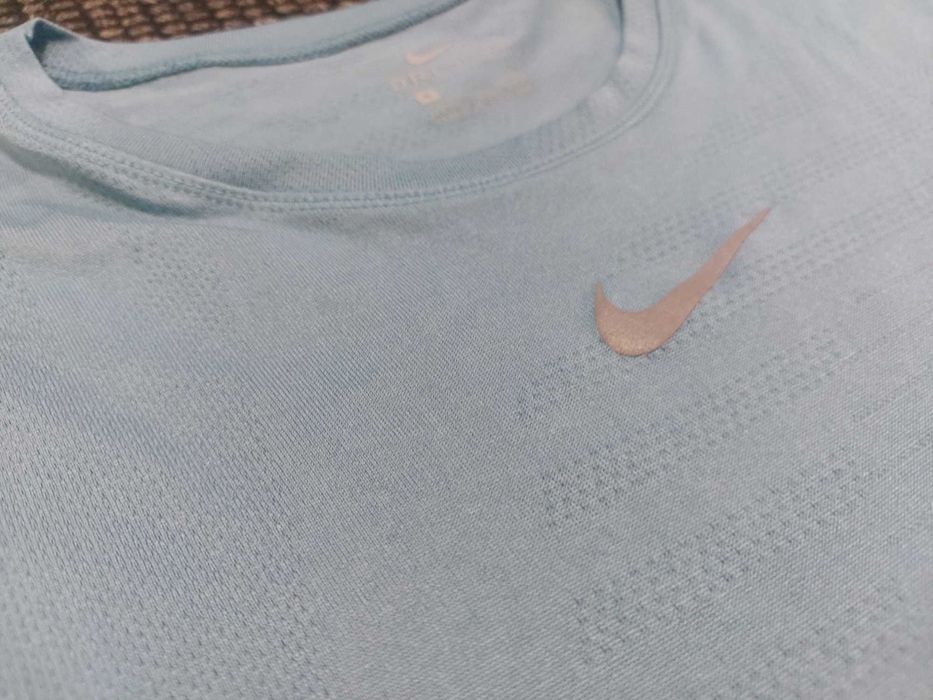 Nike тениска S размер дамса