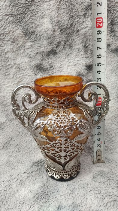 Посребрен поднос с чаши , и ваза с филигран