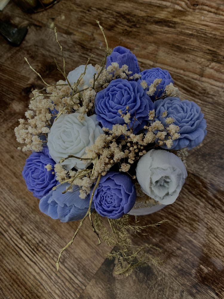 Aranjament floral din ceara