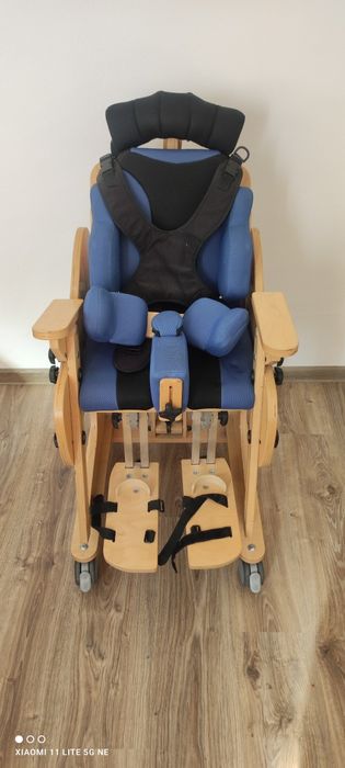 Терапевтичен стол и вертикализатор за деца с увреждания ДАЛМАТИНЕЦ