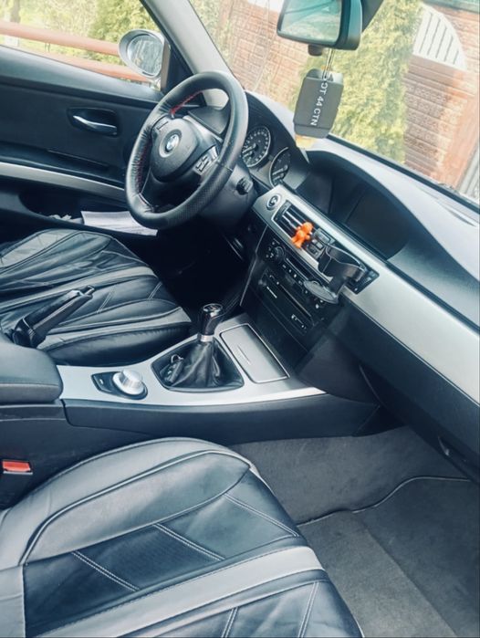 BMW E90 320d 2006 • 163 • 329.000 km • Full dotări • Test mecanic ok