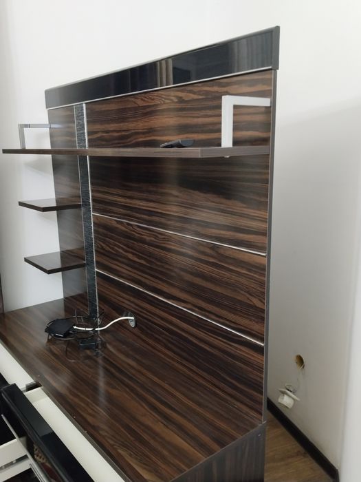 Продам подставку под телевизор