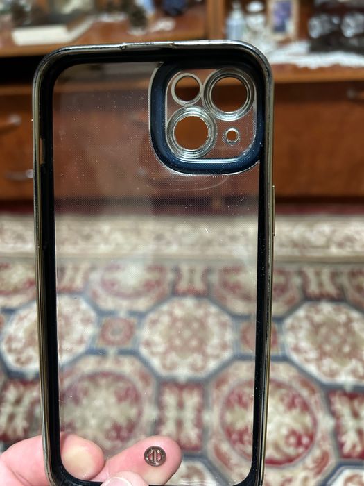 Vind 2 huse iPhone 14 sau 15 Pro Max sau Plus de damă