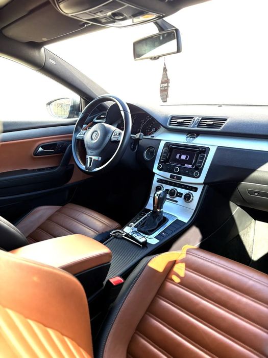 Volkswagen Passat CC VW CC / Interior VW Individual / Trapa / Motor Segmentat
