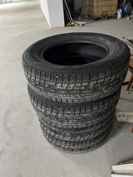 Продам Зимние Шины 17 размер