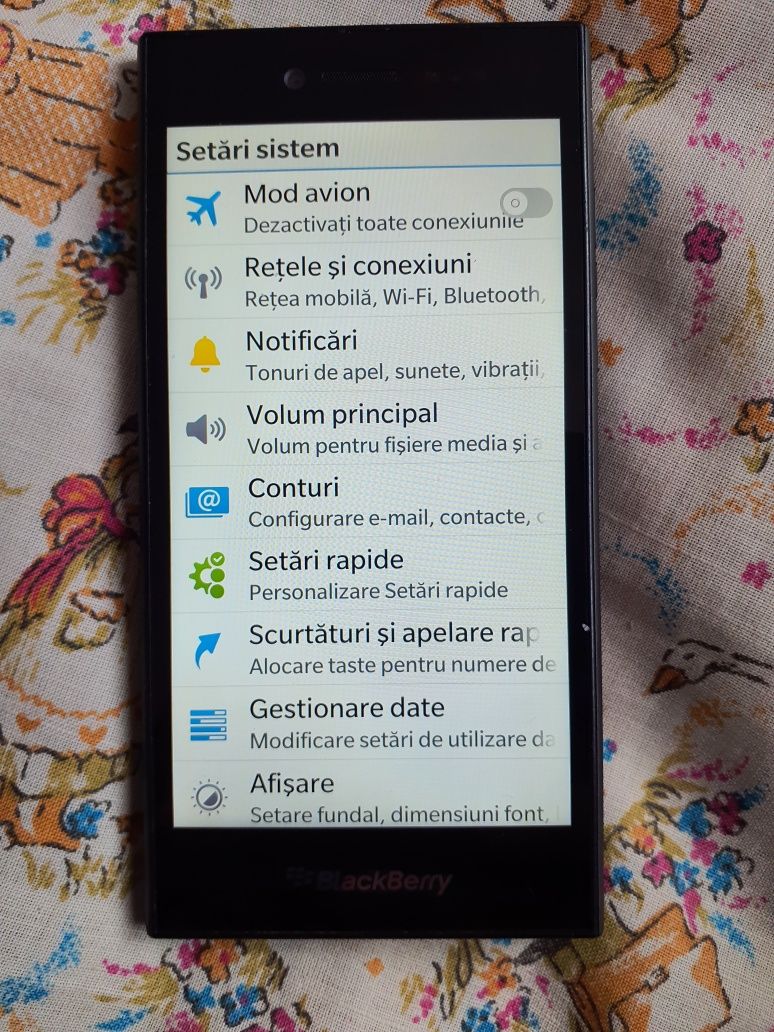BlackBerry Leap str100-1 liber de retea perfect functional ca nou