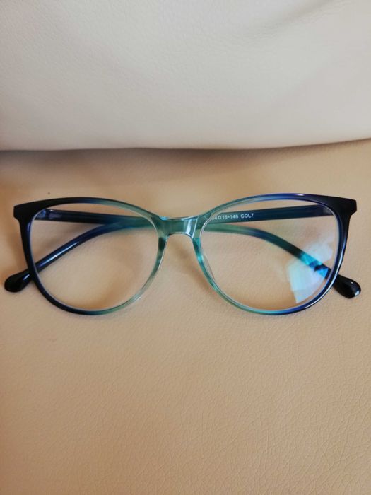 Нови Дамски Диоптрични Рамки