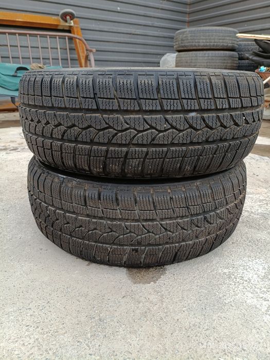 Зимние шины 215/55/R17