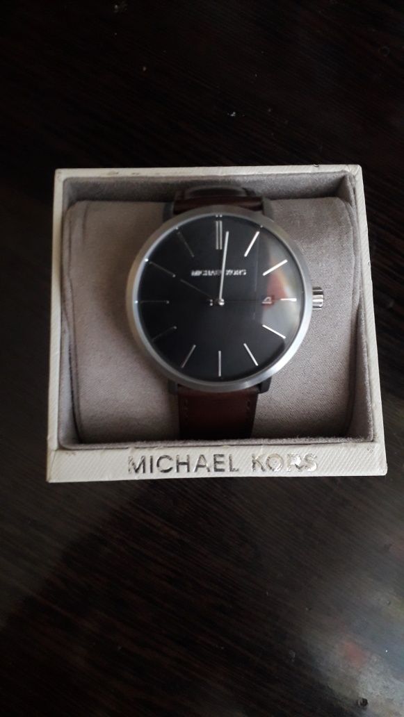 Часы Michael Kors