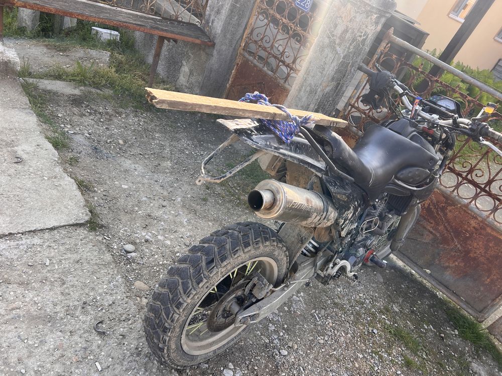 Vand motocross motor de 660cm3. Vand sau schimb